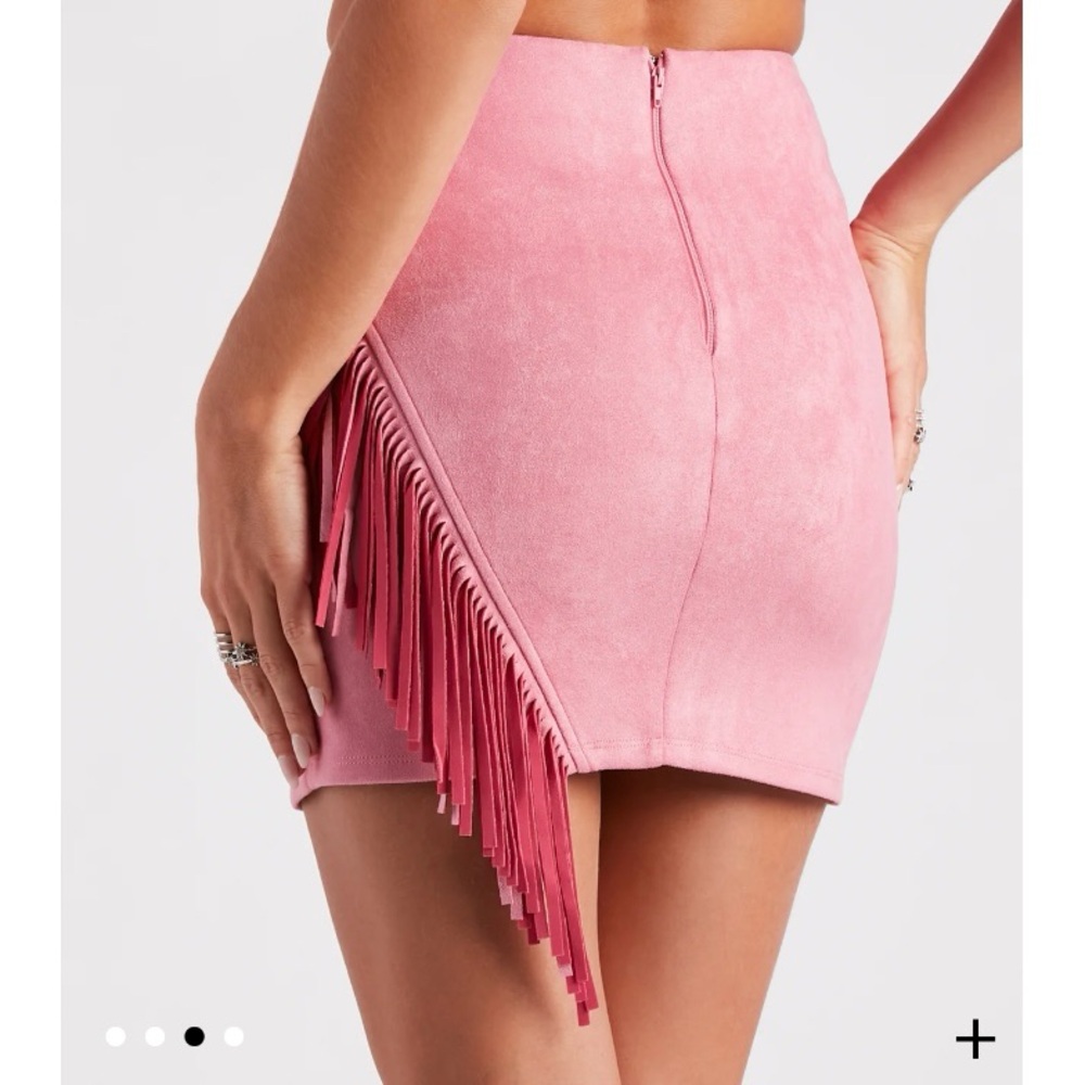 Windsor Small Pink Faux Suede Cowgirl Chic Festival Fringe Western Mini Skirt - Picture 3 of 11